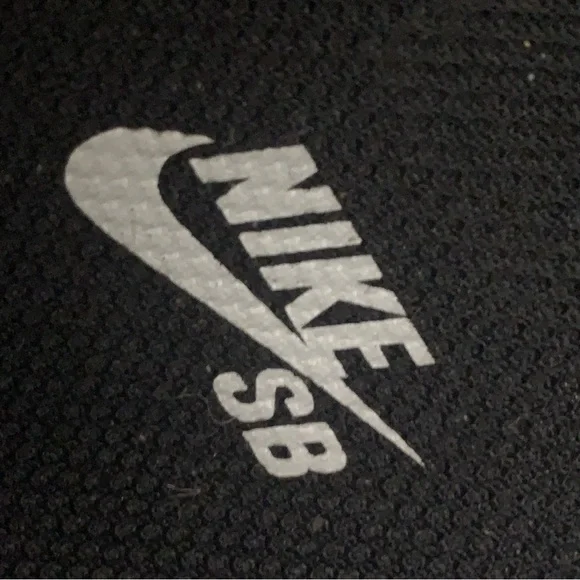 Sold🎈Nike Free SB Trainers Sneakers 704936-003 Black/ Black  US 8 UK 7 EU 41 - Picture 6 of 7